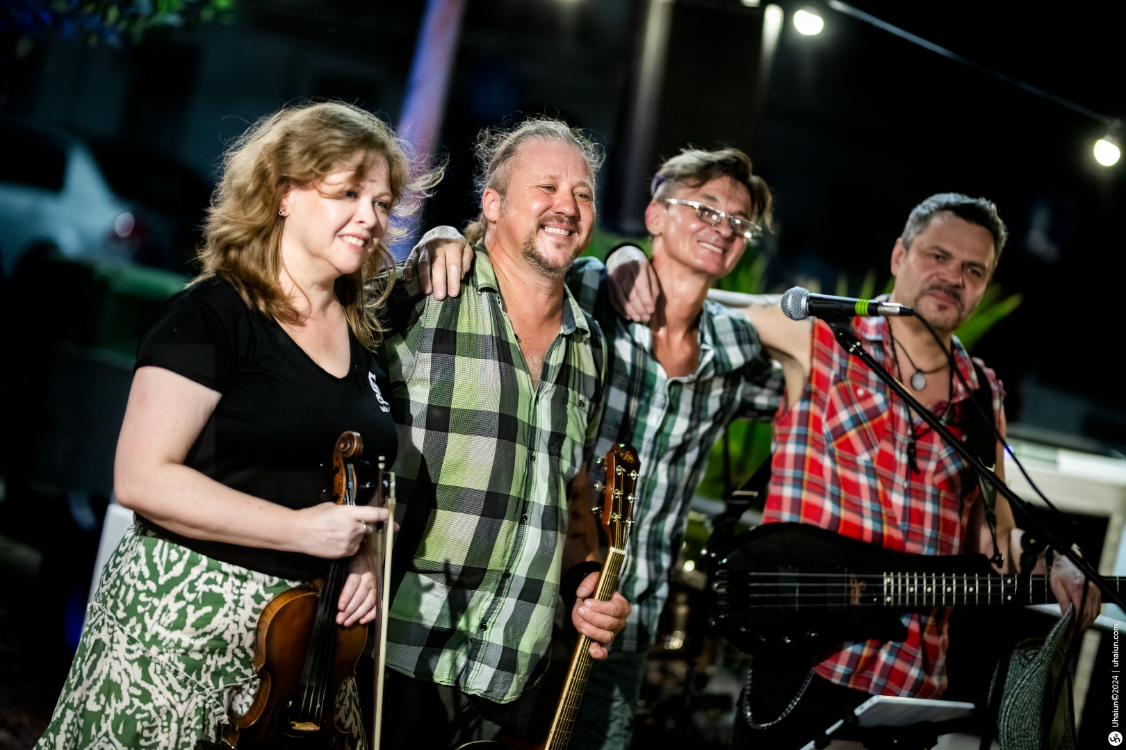Reel of Life Band members enjoying live performance