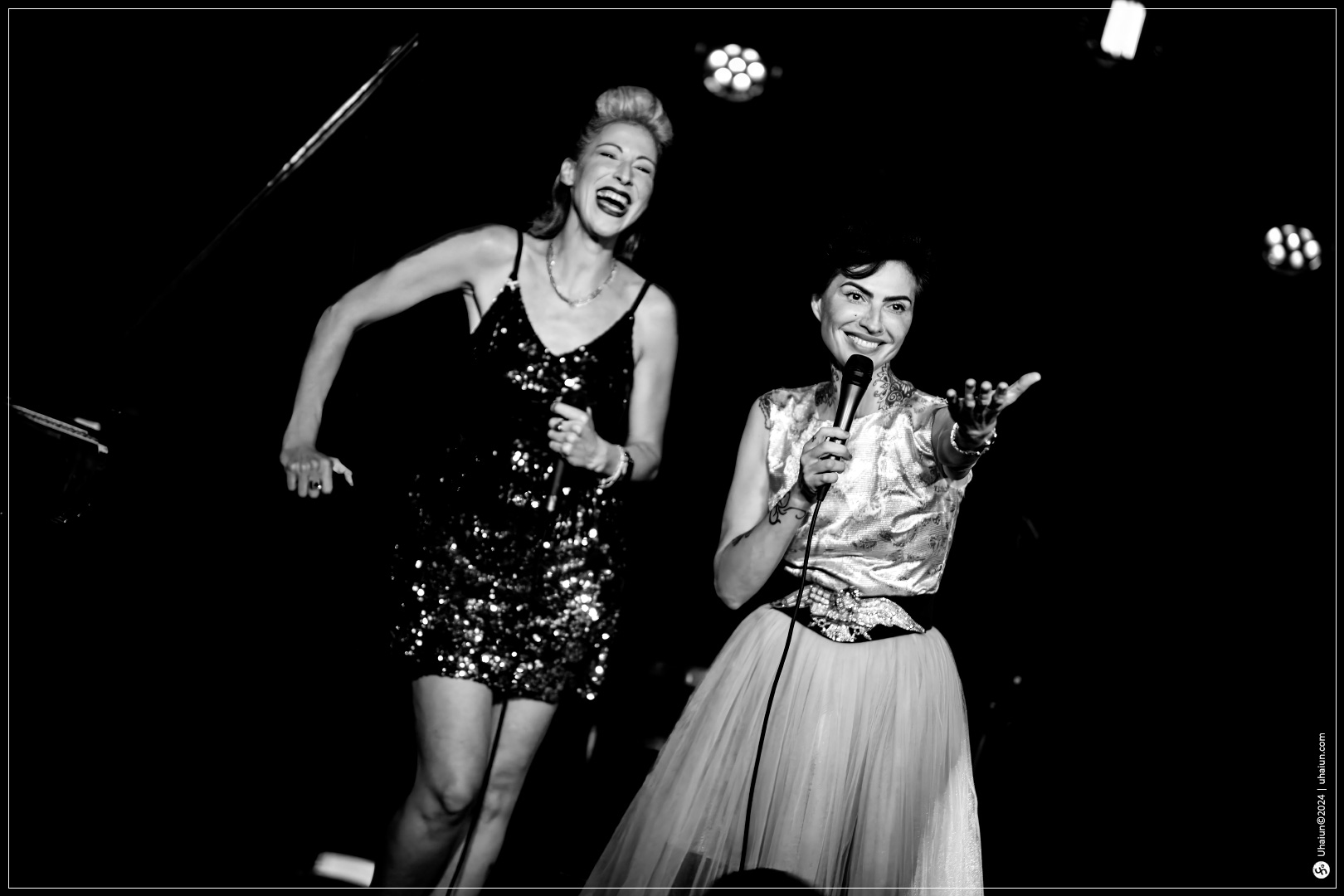 Kama Kamila and Michal Shapira singing together on stage