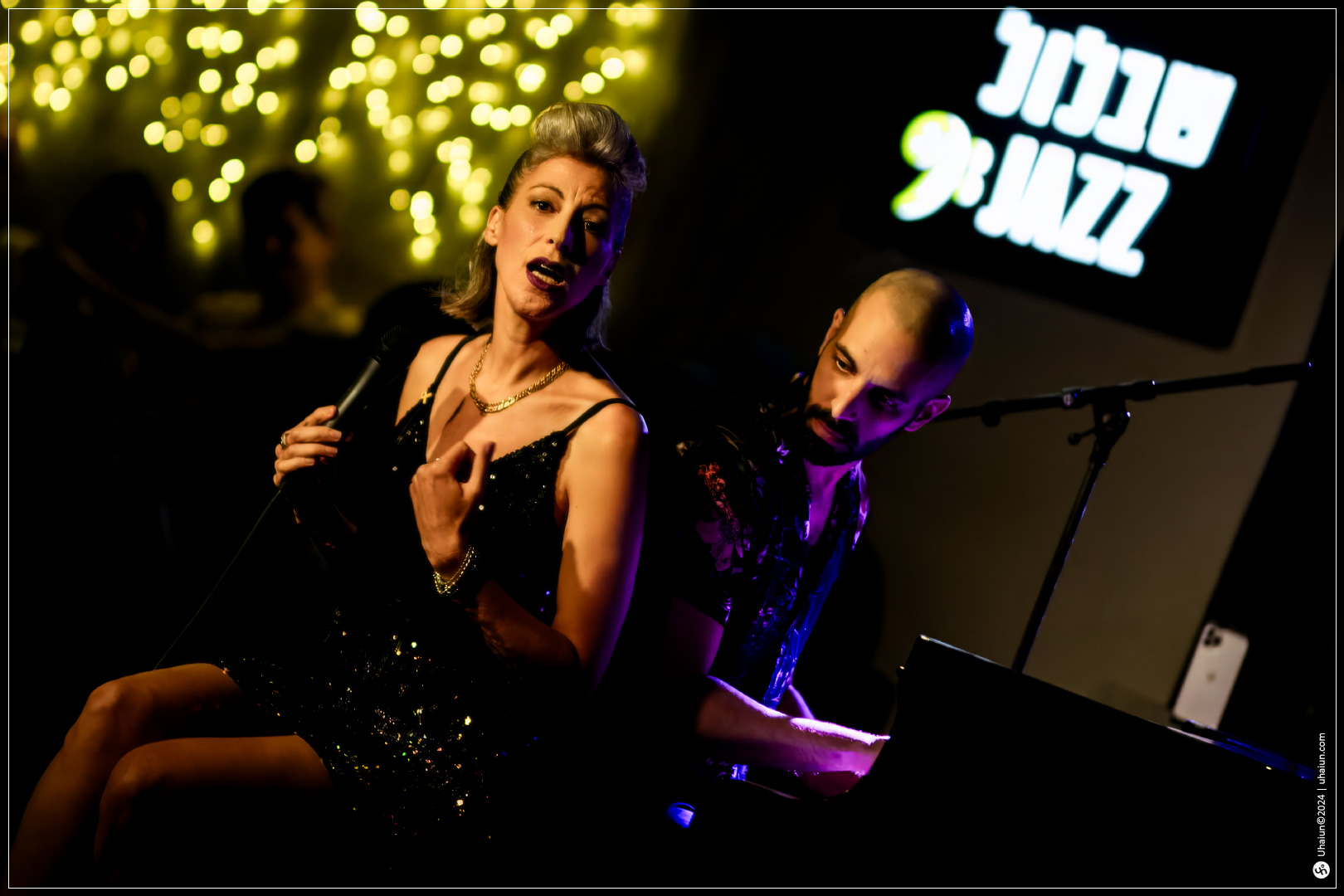Michal Shapira performing at a live jazz event